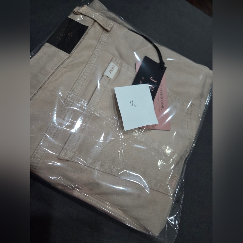 NWT Jen 7 By 7 For All Mankind Women's Tan Pants Sz.14 - Picture 9 of 9